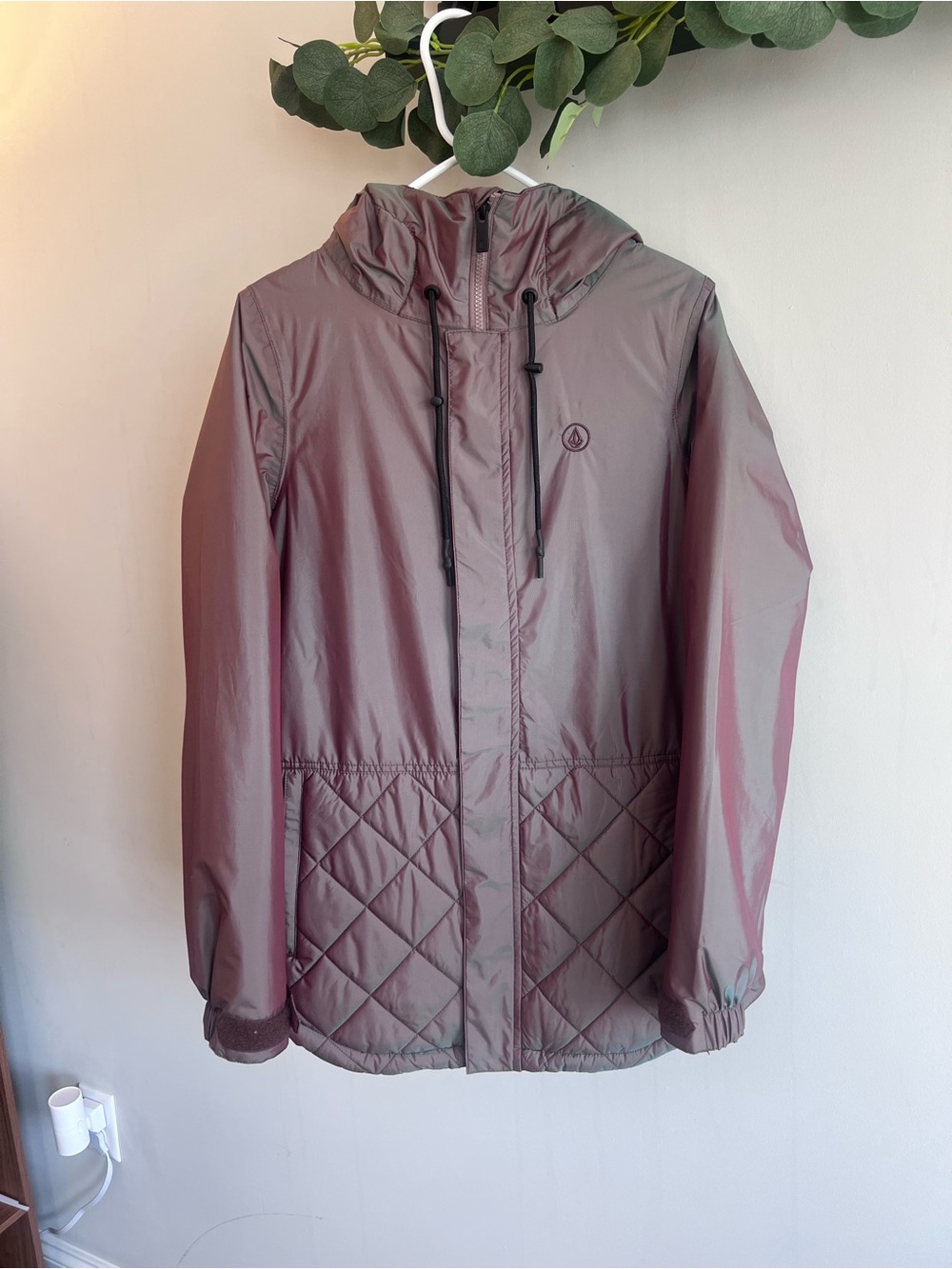 Women’s Ski Snowboard Insulated Jacket - Volcom Size Small - Iridescent - NWOT